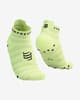 Calcetines Compressport Pro Racing v4.0 Ultralight Run Low verde lima negro