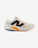 Scarpe New Balance FuelCell Rebel v4 arancione nero