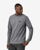 Camiseta Patagonia Chouinard Crest manga larga gris