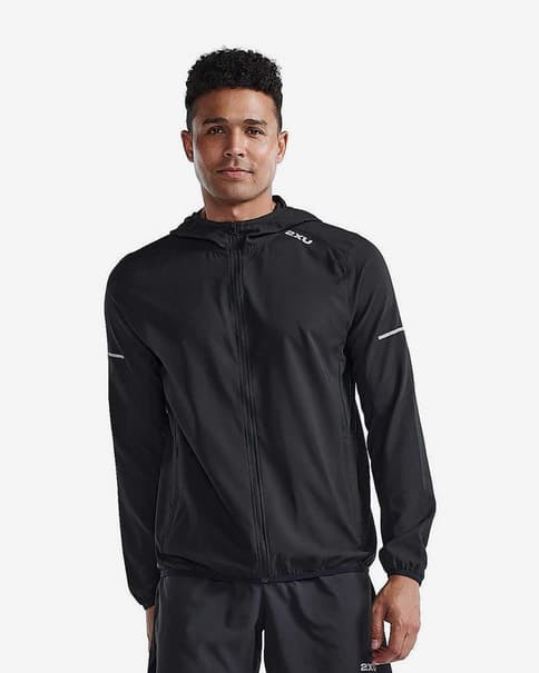 Chaqueta con capucha 2XU Aero negro puro