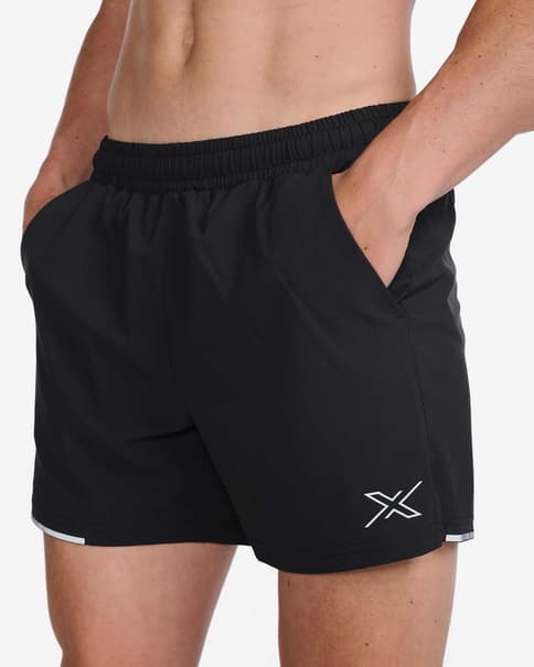 Spodenki 2XU Aero 5 cali w kolorze czarnym