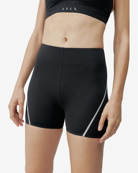 Malla corta Born Living Yoga Luna negro blanco mujer