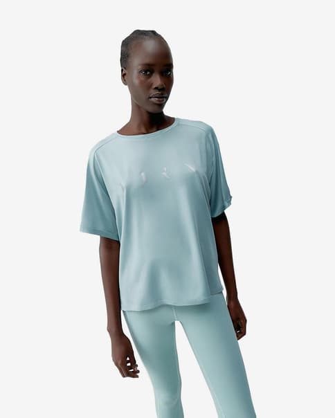 Camiseta Born Living Yoga Vero manga corta azul pastel mujer