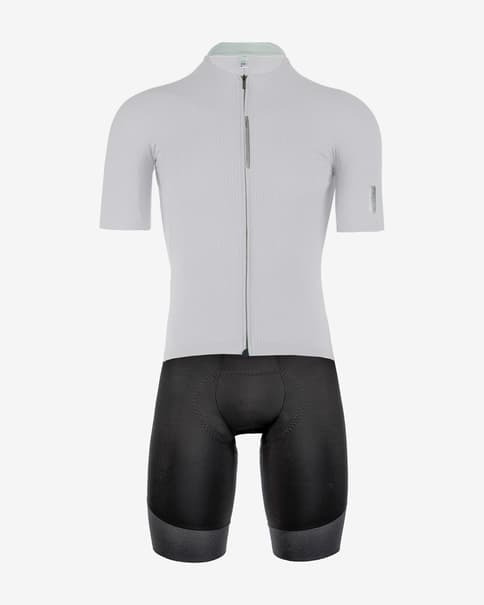 Equipación Q36.5 Gregarius Ultra blanco negro