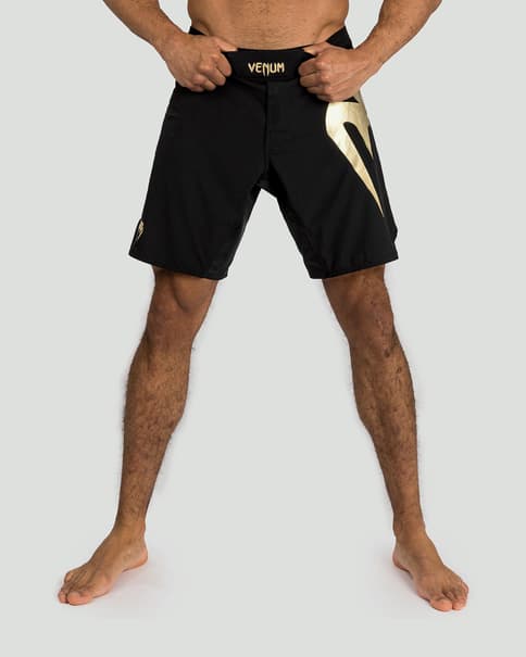 Venum Light 5.0 Shorts schwarz/gold