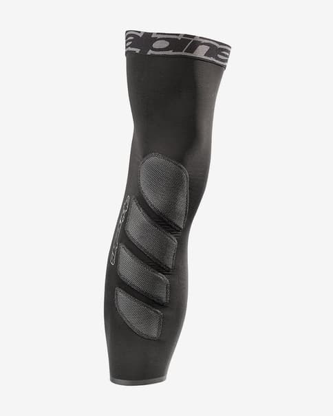 Perneras AlpineStars Cascade negro