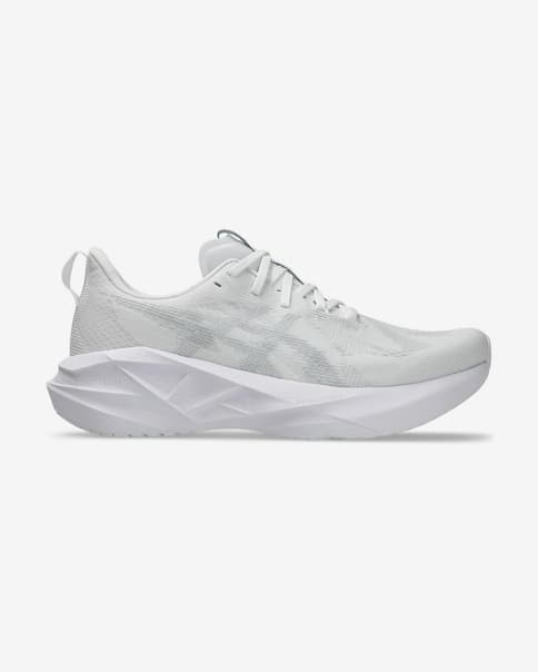 ASICS Novablast 5 Laufschuhe weiß