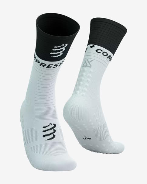Calcetines Compressport Mid Compression V2.0 blanco negro