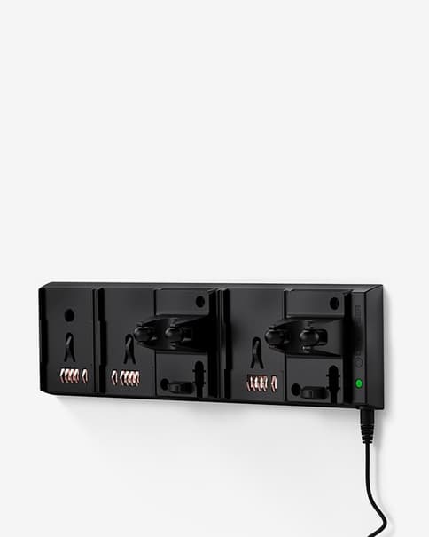 Led Lenser laadstation met vijf zwarte zaklampen