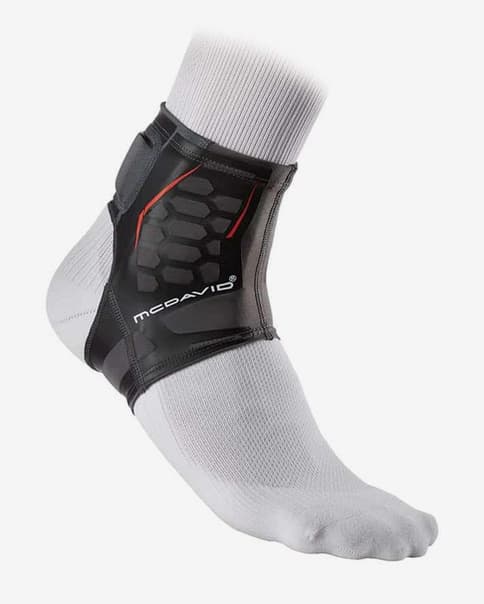 Protección McDavid Elite Runners para tendón de Aquiles negro