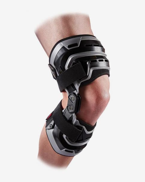 Rodillera izquierda McDavid Elite Bio-Logix negro