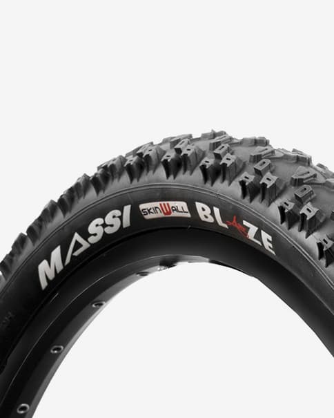 Cubierta Massi Blaze 26x2.00 negro