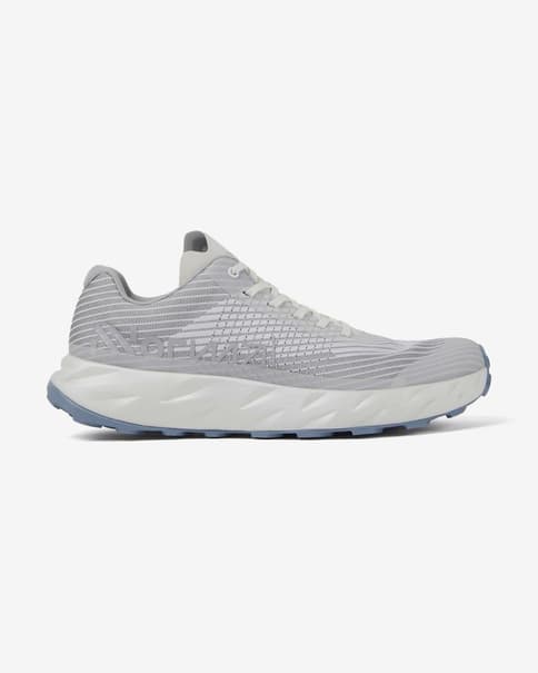 Zapatillas NNormal Kjerag gris blanco