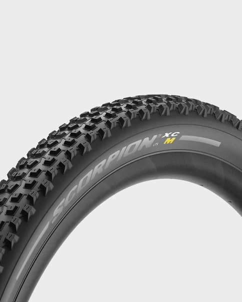 Pirelli Scorpion XC M Color Edition 29x2.4 zwartgouden band