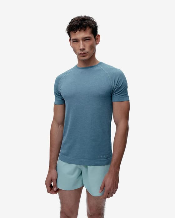 Camiseta Born Living Yoga Otawa Seamless manga corta azul lejanía