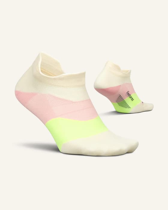 Calcetines Feetures Elite Ultra Light No Show Tab beige rosa amarillo