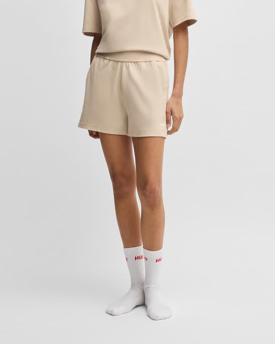 Pantalón corto HUGO Shuffle Side Logo beige mujer