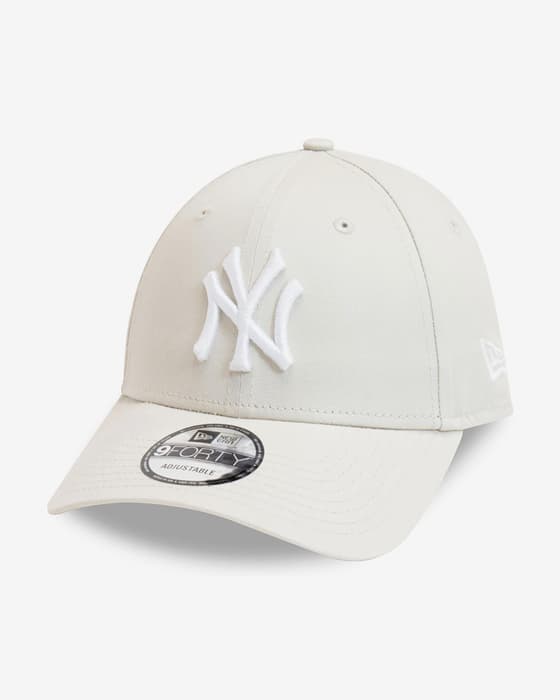 Gorra New Era League Essential 9FORTY New York Yankees blanco puro