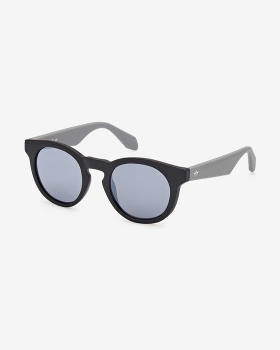 Gafas adidas Originals OR0106 negro mate gris lentes ahumadas