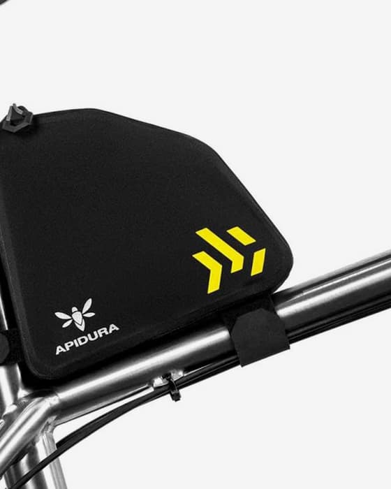 Bolsa de cuadro Apidura Backcountry Rear Top Tube Pack 1L negro