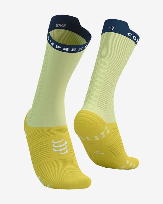 Calcetines Compressport Pro Racing v4.0 Bike verde claro amarillo