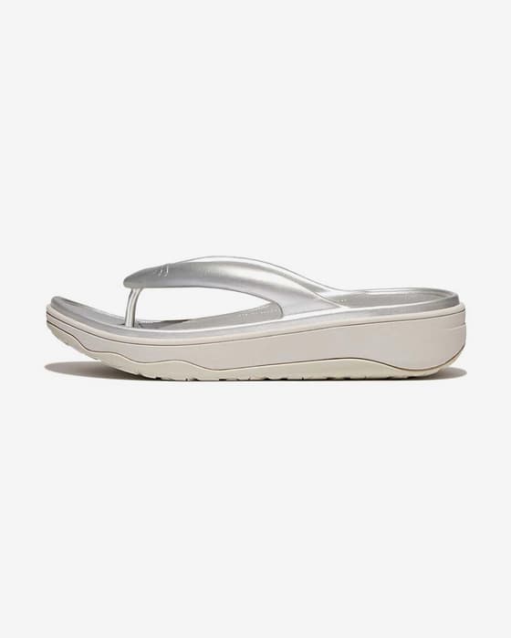 Chanclas FitFlop Relieff Metallic Recovery Toe-Post gris plateado mujer