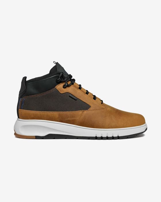 Zapatillas Geox Aerantis marrón claro