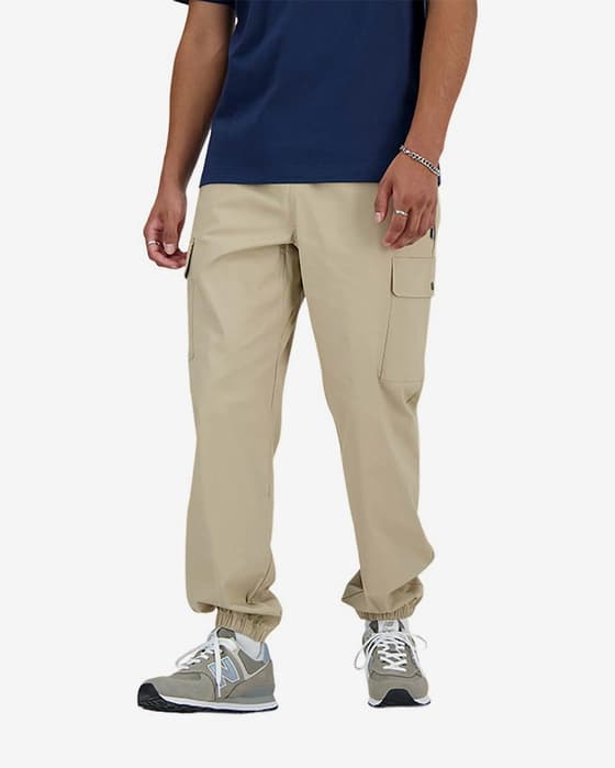 Pantalón largo New Balance Icon Twill Cargo Jogger beige