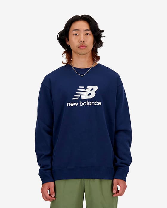 Sudadera New Balance Sport Essentials Logo Crew azul marino