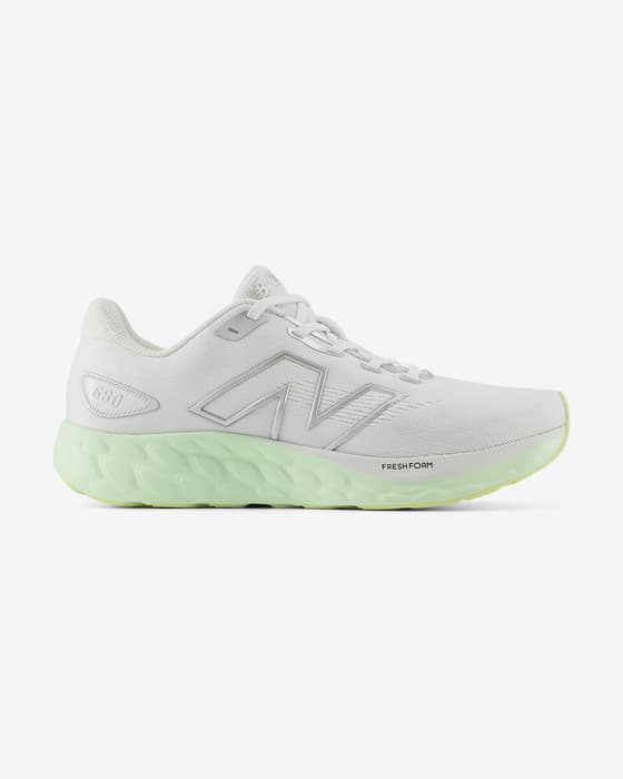 Zapatillas New Balance Fresh Foam 680 v8 blanco verde mujer