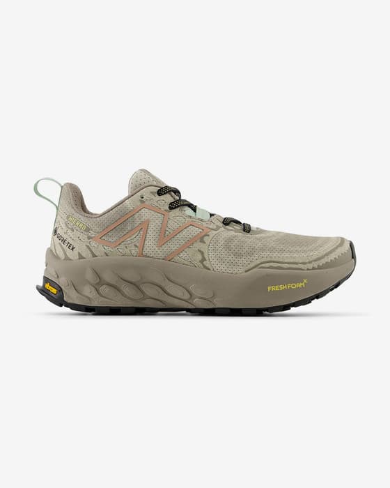 New Balance Fresh Foam X Hierro v8 GORE-TEX Trailrunningschuhe beige/braun