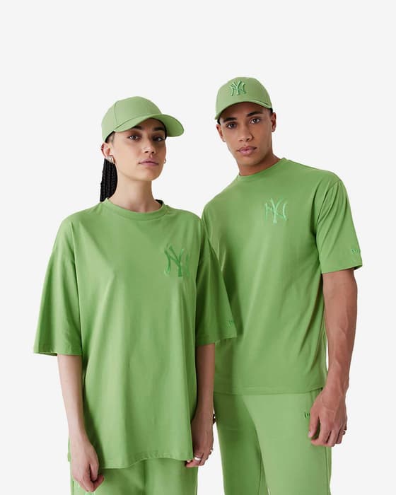 Camiseta New Era League Essentials LC NY Yankees manga corta verde