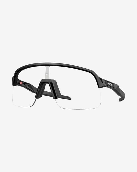 Gafas Oakley Sutro Lite S Matte Black con lente Clear To Black Iridium Photochromic