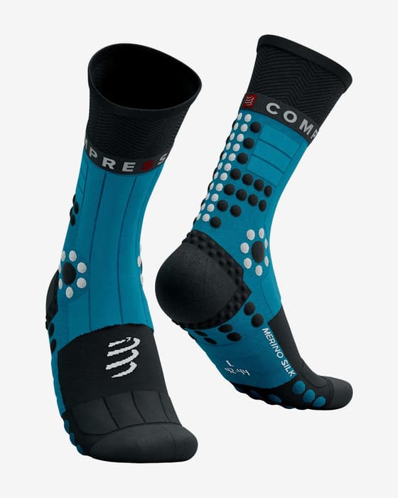 Calcetines Compressport Pro Racing Winter Trail azul negro