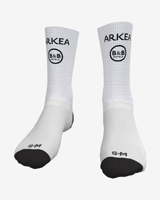 Calcetines Arkea B&B Hotels 2025 Vega Lycra blanco logo negro