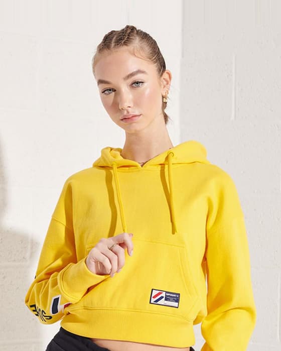 Sudadera con capucha Superdry Graphic Boxy amarillo mujer