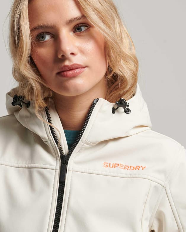 Chaqueta Superdry Softshell Code Trekker blanco naranja mujer - #4
