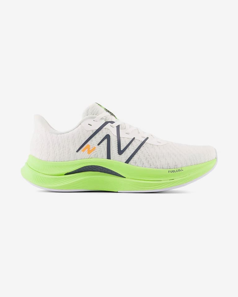 送料＆関税込み☆New Balance☆FuelCell Propel v4☆選べる２色 ニューバランス】新作シューズ「FuelCell PROPEL v4」の履き心地